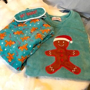 Gingerbread Pajamas Set - Blue/teal. NEW